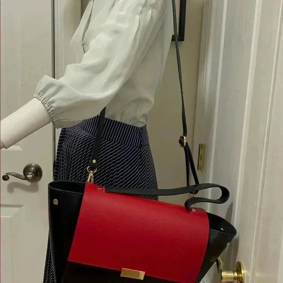 Authentic Antonella Ferrante Italian bag.can change the face with two color. - Picture 8 of 16